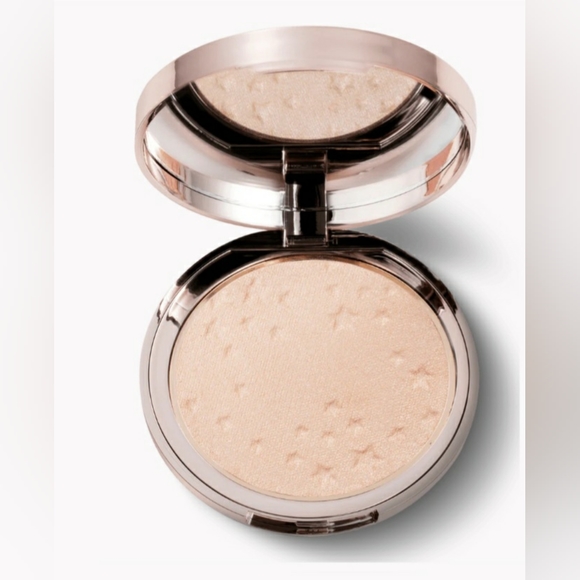 Ciate London  glow-to highlighter in Starburst - Picture 6 of 7